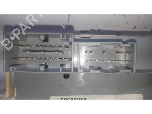 Fuse box ALFA ROMEO 159 (939_) 2.2 JTS (939AXB1B, 939AXB11) | BP31421892E1 - Image 12