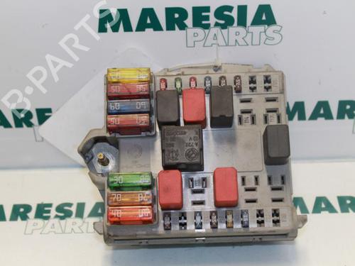 Used Fuse box FIAT PUNTO (188_) 1.2 60 (188.030, .050, .130, .150, .230, .250) (60 hp) 31433066
