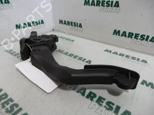 electronic-module-citroen-c2-jm_-2003-2004-2005-2006-2007-2008-2009-2010-2011-2012-2013-2014-2015-2016-2017-31386490 main image