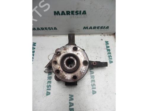 Used Left front steering knuckle PEUGEOT 807 (EB_) 2.2 (158 hp) 31406538