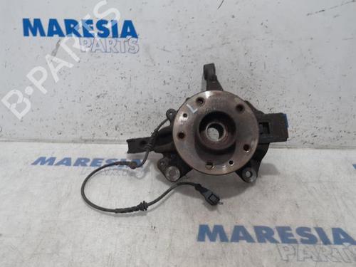 Used Left front steering knuckle RENAULT SCÉNIC III (JZ0/1_) 1.4 16V (JZ0F, JZ1V) (131 hp) 31455193