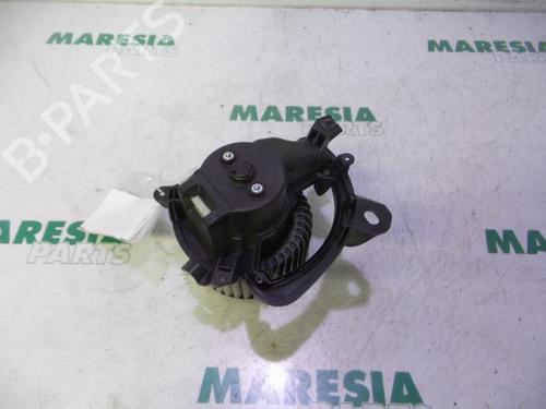 Used Heater blower motor FIAT GRANDE PUNTO (199_) 1.3 D Multijet (75 hp) 31503398