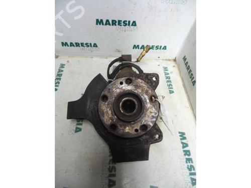 Used Right front steering knuckle RENAULT ESPACE III (JE0_) 2.0 16V (JE0N, JE0L, JE02) (140 hp) 31516063