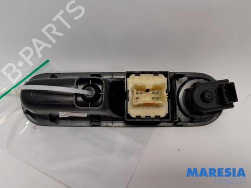 Switch RENAULT TWINGO III (BCM_, BCA_) 1.0 SCe 70 | BP31529956I30
