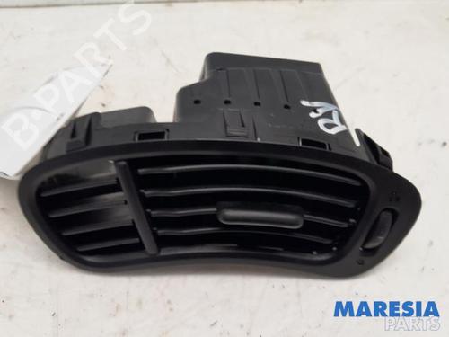 Used Air vent FIAT PANDA (312_, 319_) 1.2 (312PXA1A) (69 hp) 31445580