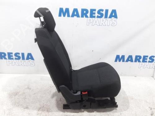 Seats set PEUGEOT 5008 (0U_, 0E_) 1.6 16V | BP31394705C78