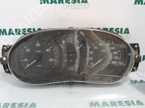 Used Instrument cluster RENAULT MASTER II Van (FD) 2.5 dCi 120 (FD0M, FD0U, FD0W, FD2M, FD2W, FD3M, FD3U,... (115 hp) 31492943