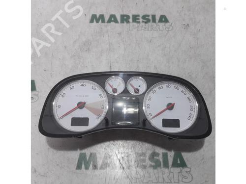 Used Instrument cluster PEUGEOT 307 CC (3B) 2.0 16V (136 hp) 31438093