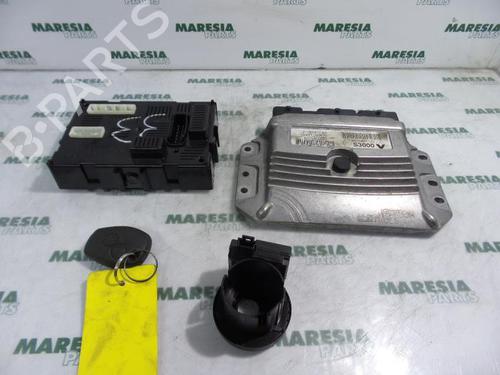 Used Engine control unit (ECU) RENAULT CLIO III (BR0/1, CR0/1) 1.4 16V (98 hp) 31462660