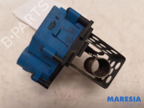 Used Electronic sensor PEUGEOT 3008 I MPV (0U_) 1.6 VTi (120 hp) 31452734