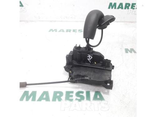 Used Electronic module RENAULT MEGANE III Grandtour (KZ0/1) 1.5 dCi (KZ0C, KZ1A) (90 hp) 31523264