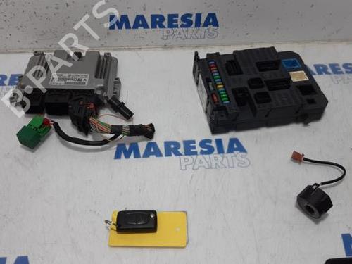 Used Engine control unit (ECU) PEUGEOT 308 I (4A_, 4C_) 1.6 16V (120 hp) 31428608