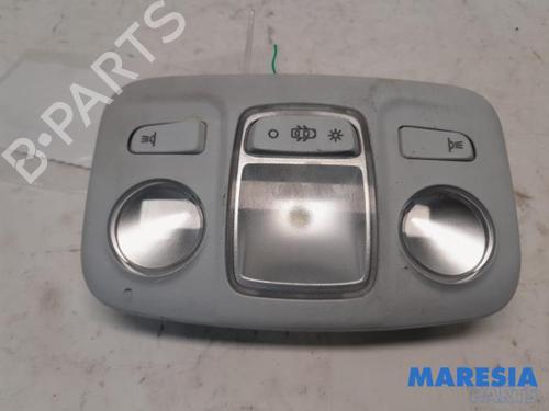 Innerbelysning PEUGEOT 2008 I (CU_) 1.2 VTi (82 hp) 31467460