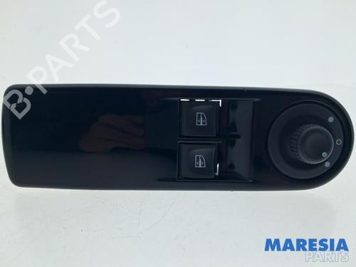 Used Switch Switch RENAULT CLIO IV (BH_) 0.9 TCe 90 (BHNF, BHMA, BHMH, BHJK, BHJR) (90 hp) 40510334 40510334