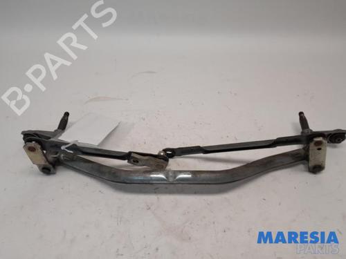 Used Front wipers mechanism RENAULT TRAFIC III Van (FG_) 1.6 dCi 95 (FGMJ, FGMR) (95 hp) 31418245