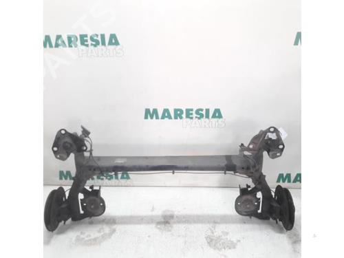 Used Rear axle RENAULT KANGOO Express (FW0/1_) 1.5 dCi 70 (FW0A, KW0V) (68 hp) 31469385