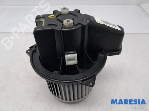 Used Heater blower motor Heater blower motor FIAT 500 (312_) 0.9 (312AXN1A) (80 hp) 31514157 31514157
