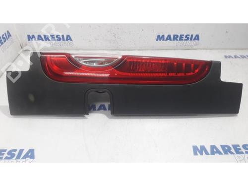 Used Right taillight RENAULT TRAFIC II Van (FL) 2.0 dCi 115 (FL01, FL0U, FL00, FL0H, FL0M) (114 hp) 31520364