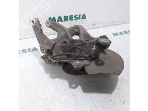 Used Right rear steering knuckle CITROËN C5 III Break (RW_) 2.7 HDi (204 hp) 31506939