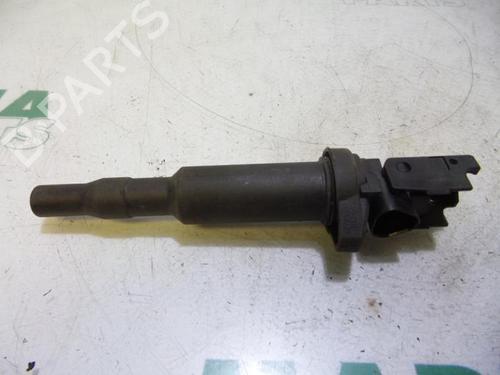Used Ignition coil PEUGEOT 5008 (0U_, 0E_) 1.6 16V (120 hp) 31408764