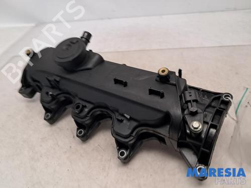 Used Valve cover RENAULT MEGANE III Grandtour (KZ0/1) 1.5 dCi (KZ09, KZ0D, KZ1G, KZ29, KZ14, KZ1W, KZ10, KZ1F,... (110 hp) 31439456
