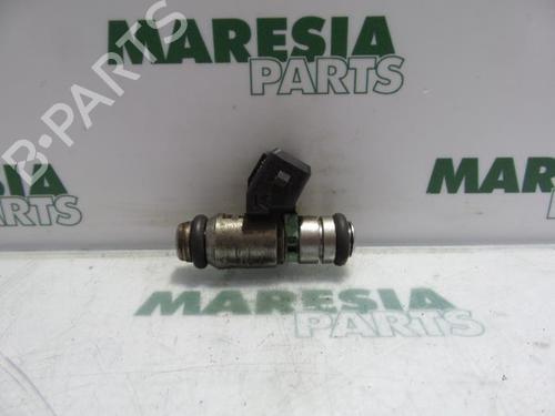 Inyector FIAT PUNTO (188_) 1.2 60 (188.030, .050, .130, .150, .230, .250) (60 hp) 31390263