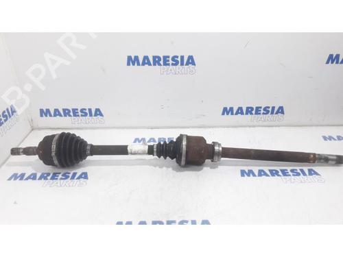 Used Right front driveshaft PEUGEOT 308 CC (4B_) 2.0 HDi (4BRHRH, 4BRHRJ) (136 hp) 31439423