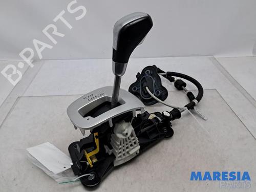 Used Gear lever RENAULT MEGANE III Grandtour (KZ0/1) 2.0 CVT (KZ0G, KZ1P) (140 hp) 31492786