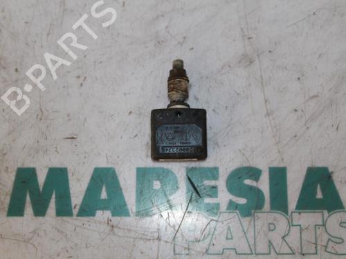Used Electronic sensor RENAULT LAGUNA II Grandtour (KG0/1_) 1.9 dCi (KG0G) (120 hp) 31528072