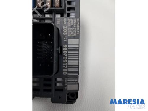 Fuse box CITROËN C4 Picasso II 1.6 THP 155 | BP31414648E1