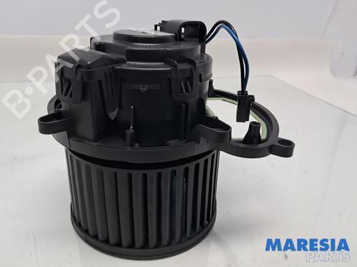 Used Heater blower motor RENAULT MEGANE IV Hatchback (B9A/M/N_) 1.2 TCe 130 (B9MR) (130 hp) 31426925