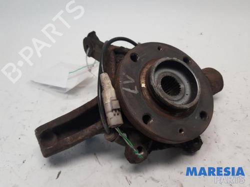 Used Left front steering knuckle PEUGEOT 307 CC (3B) 2.0 16V (177 hp) 31399375