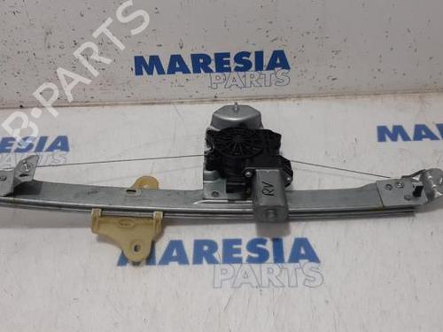 front-right-window-mechanism-renault-clio-iv-grandtour-kh_-2012-2013-2014-2015-2016-2017-2018-2019-2020-2021-31511825 main image