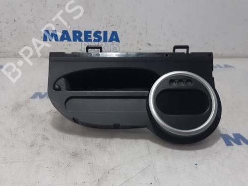 Used Instrument cluster RENAULT TWINGO II (CN0_) 1.2 16V (CN0K, CN0V, CN0A) (76 hp) 31421560