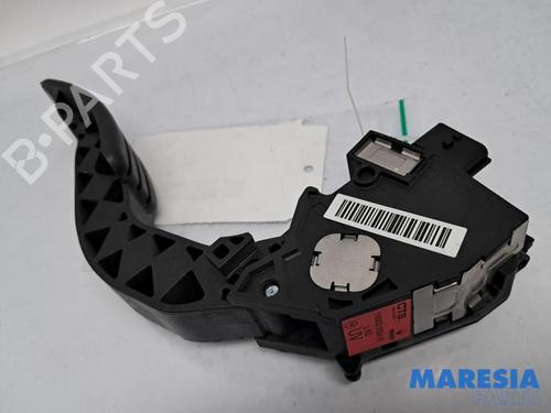 Pedal RENAULT GRAND SCÉNIC III (JZ0/1_) 1.6 dCi (JZ00, JZ12) (130 hp) 31497143