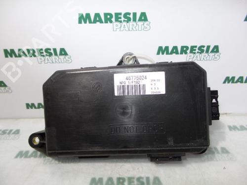 Used Control unit FIAT STILO (192_) 1.2 16V (192_XA1B) (80 hp) 31498111