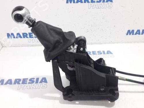 Gear lever CITROËN DS3 (SA_) 1.6 THP 155 | BP31449955M90 - Image 2