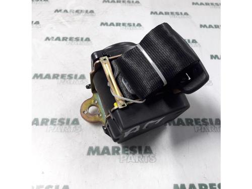 Used Rear center seatbelt ALFA ROMEO 156 (932_) 2.4 JTD (932A1B__) (140 hp) 31439824
