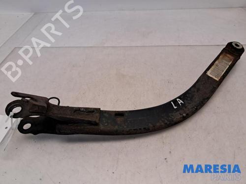 Venstre bagtil bærearm ALFA ROMEO GIULIETTA (940_) 1.4 TB (940FXB1A, 940FXB11) (170 hp) 31497490