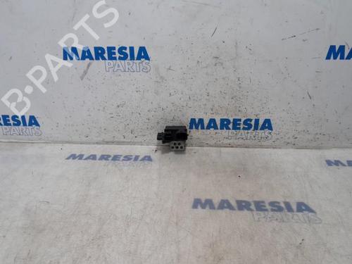 Used Electronic sensor RENAULT CAPTUR I (J5_, H5_) 1.2 TCe 120 (118 hp) 31383561