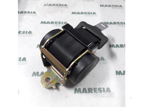 Used Rear center seatbelt PEUGEOT 607 (9D, 9U) 2.2 16V (158 hp) 31506490