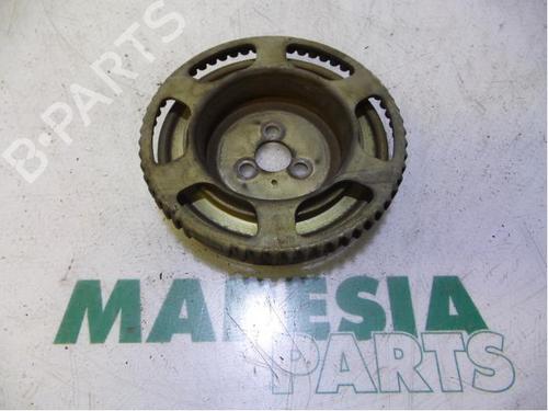 Used Pulley FIAT STILO (192_) 1.2 16V (192_XA1B) (80 hp) 31485733