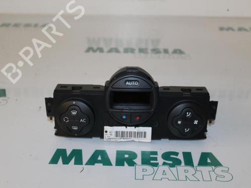 Used Climate control RENAULT MEGANE II Estate (KM0/1_) 1.6 (113 hp) 31478431