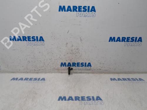 Injector PEUGEOT 208 I (CA_, CC_) 1.2 VTI 82 (82 hp) 31530080