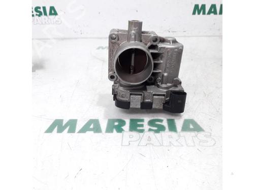 Used Throttle body FIAT GRANDE PUNTO (199_) 1.4 (199AXB11, 199AXB1A, 199BXB1A, 199AXL1A) (77 hp) 31470613