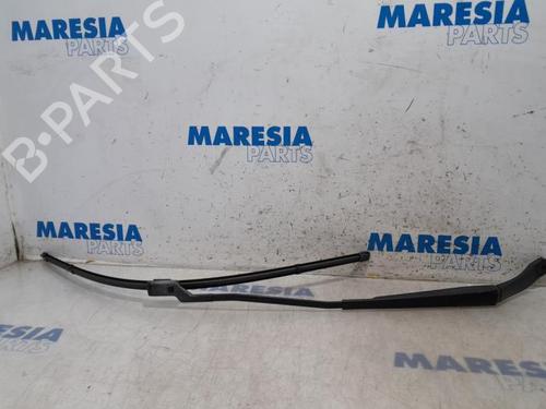 Used Front windshield wiper arm CITROËN DS4 (NX_) 1.6 VTi 120 (120 hp) 31429671