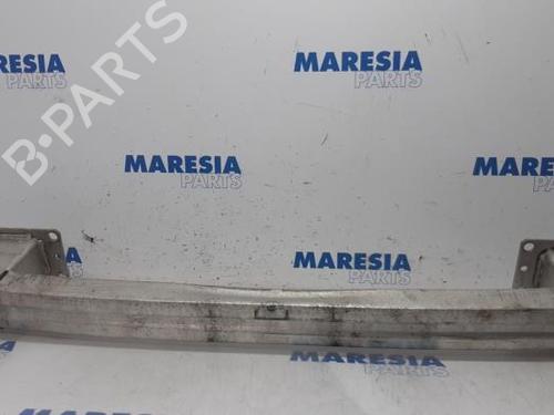Used Front bumper reinforcement Front bumper reinforcement 31528428 31528428