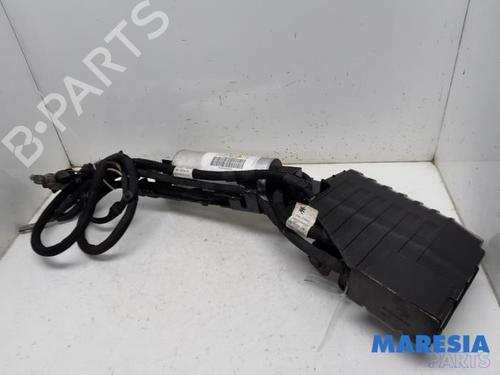 Comutador PEUGEOT 208 I (CA_, CC_) 1.4 HDi (68 hp) 31484225