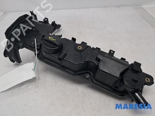 Used Valve cover PEUGEOT 308 SW II (LC_, LJ_, LR_, LX_, L4_) 1.6 BlueHDi 120 (120 hp) 31513224