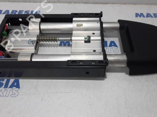 Used Electronic module PEUGEOT 307 CC (3B) 2.0 16V (140 hp) 31390755